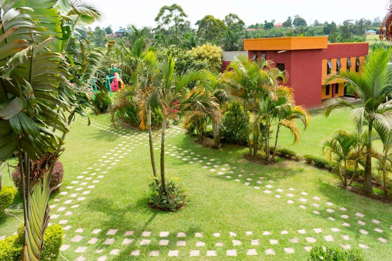 Fort Fun City Hotel Fort Portal Exterior foto